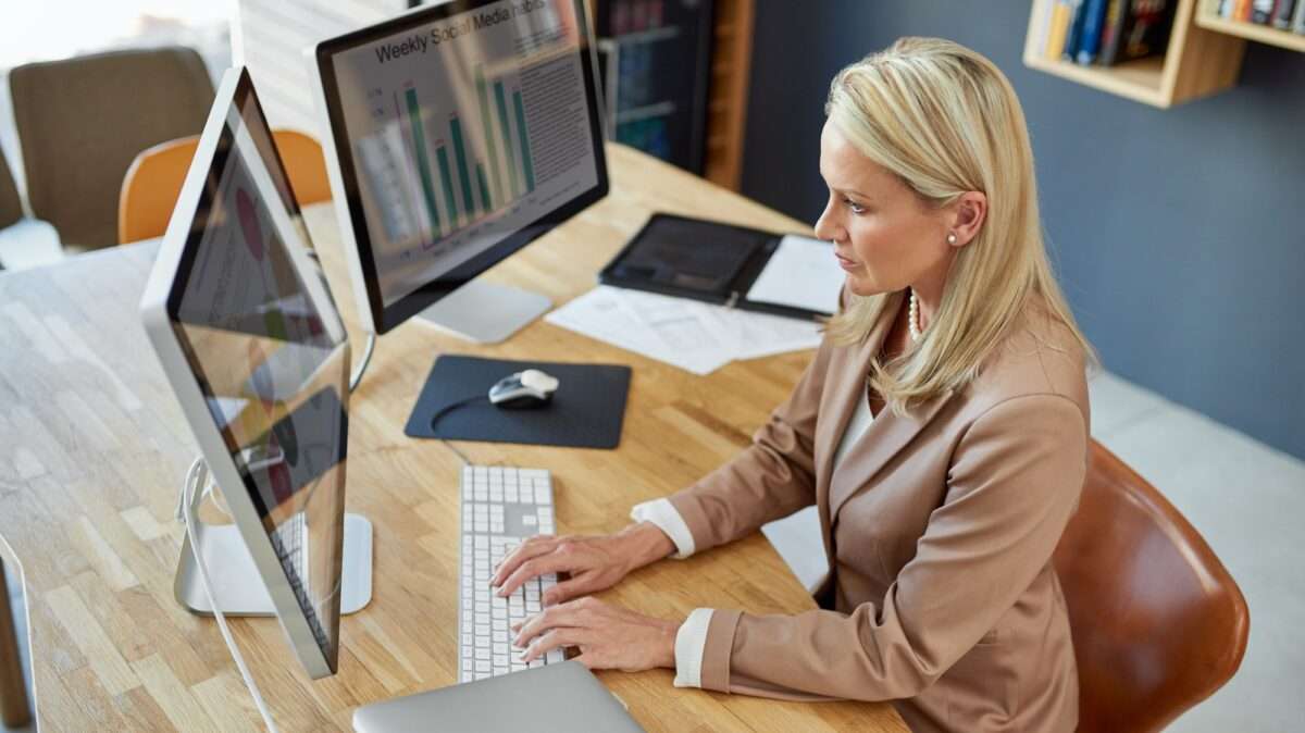 Beyond the Basics: 5 Advanced SEO Tips to Increase Web Traffic 3 Working hard to keep her business growing